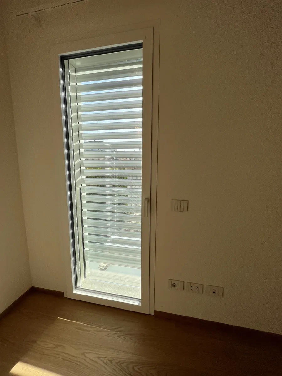 Porta finestra balcone in alluminio con elevato isolamento termico