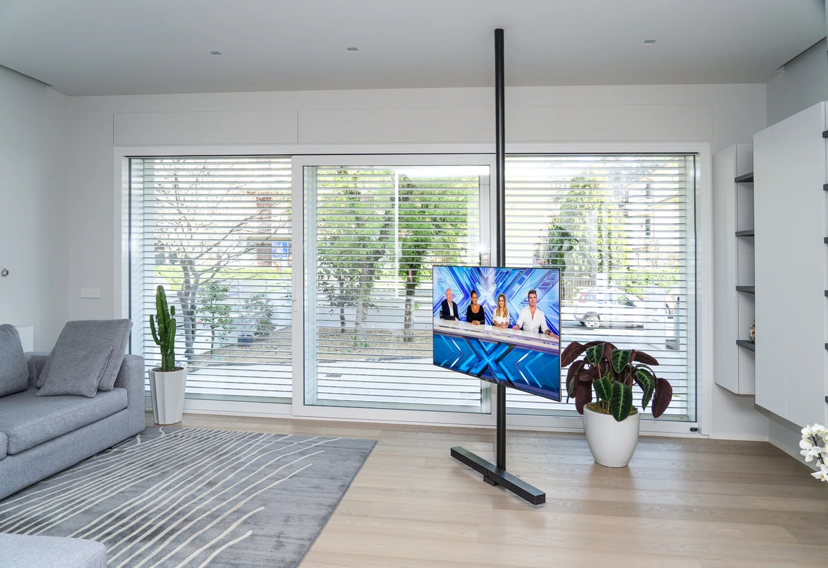 Tapparella orientabile per porta balcone a piacenza con funzionamento fluido e silenzioso